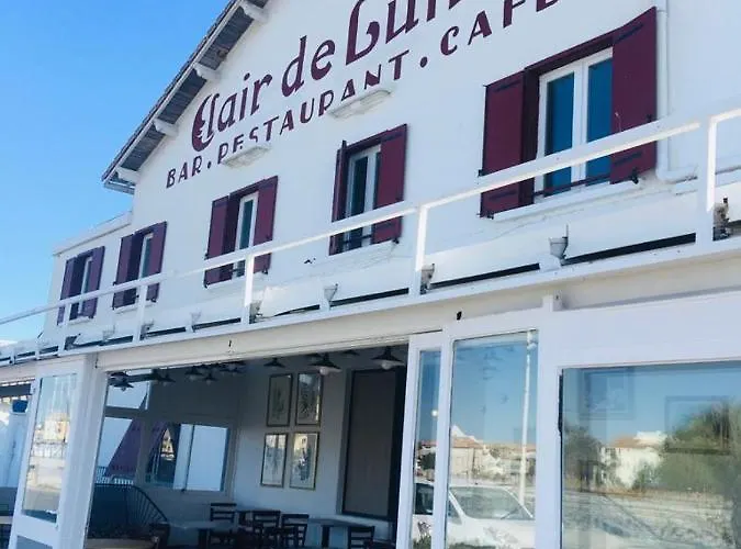Hotel Clair De Lune *